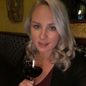 Meet your Posher, Kassandra